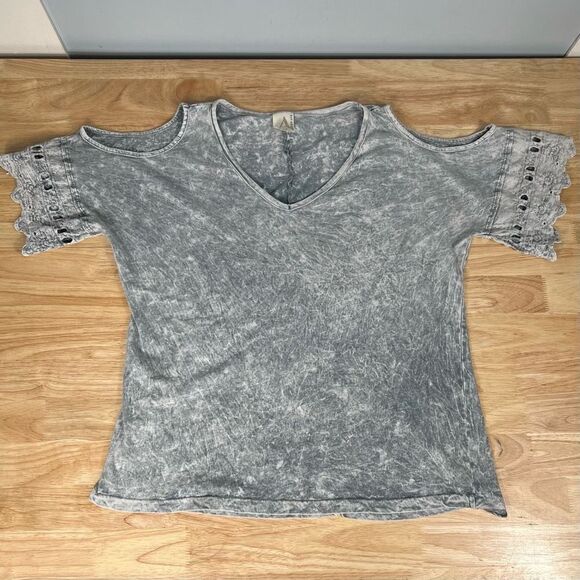 American Age, Bohemian Cold Shoulder Short Sleeve Top, Oversized Fit, Women’s XS - Picture 8 of 9
